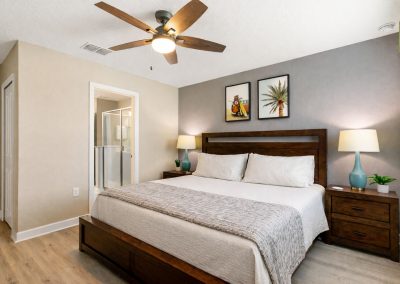 Champions Gate Spectacular vacation rental by owner Surf King bedroom with Jack n Jill Bathroom
